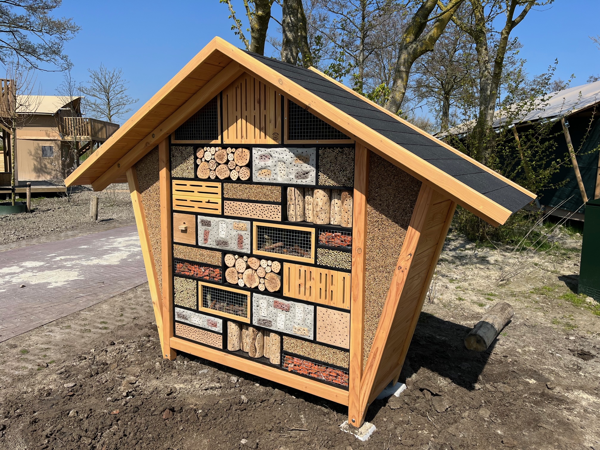 Insectenhotel Vierhuizen